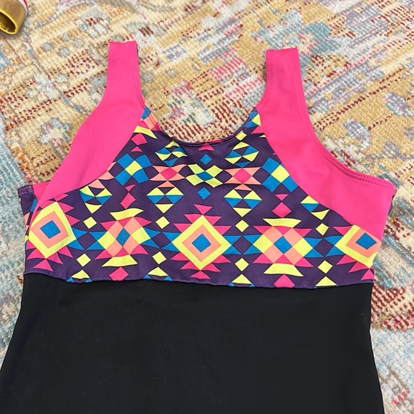 Girls leotard size 7/8 Leo - Picture 2 of 4
